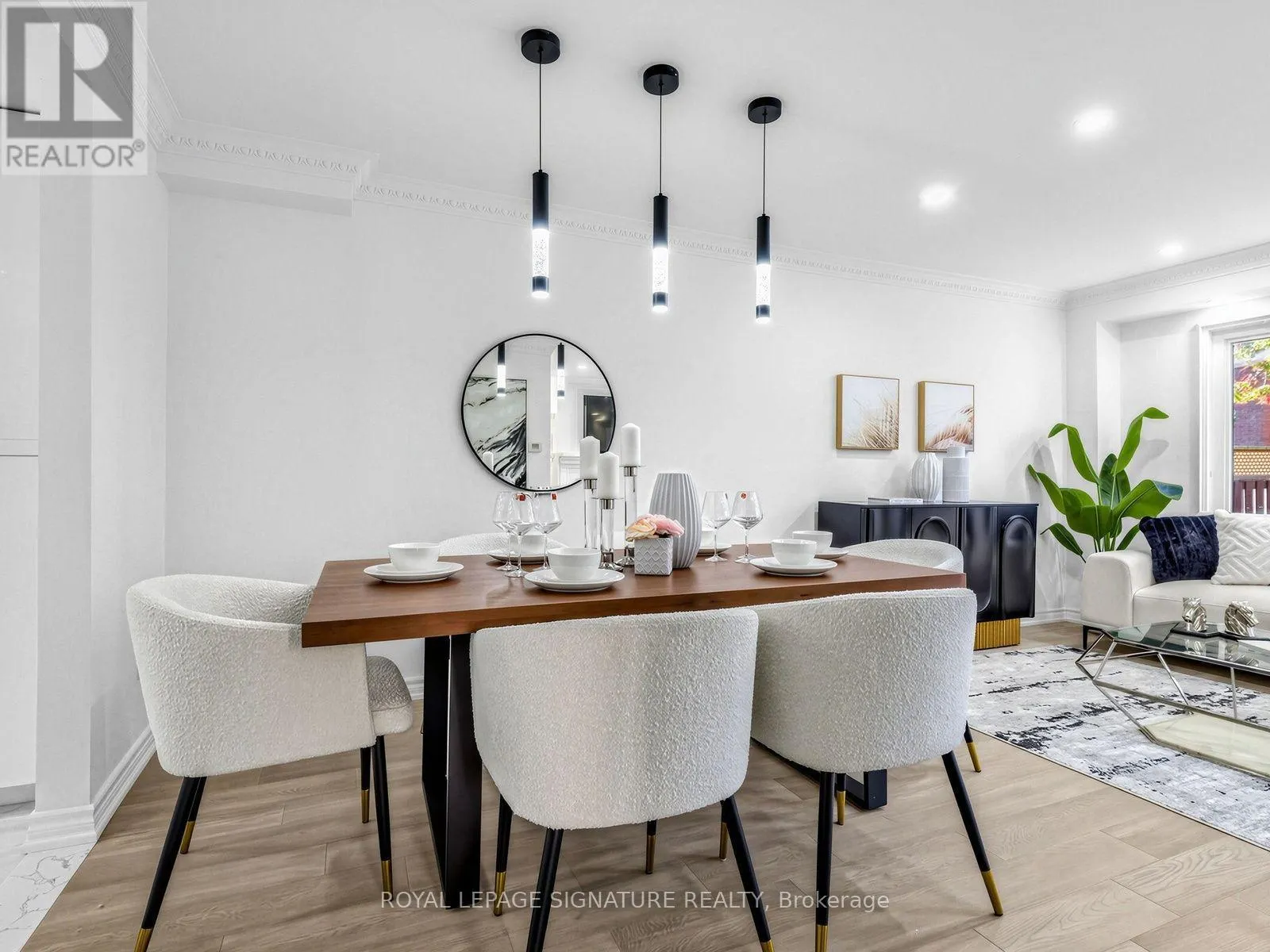 12 STRATHMORE DRIVE