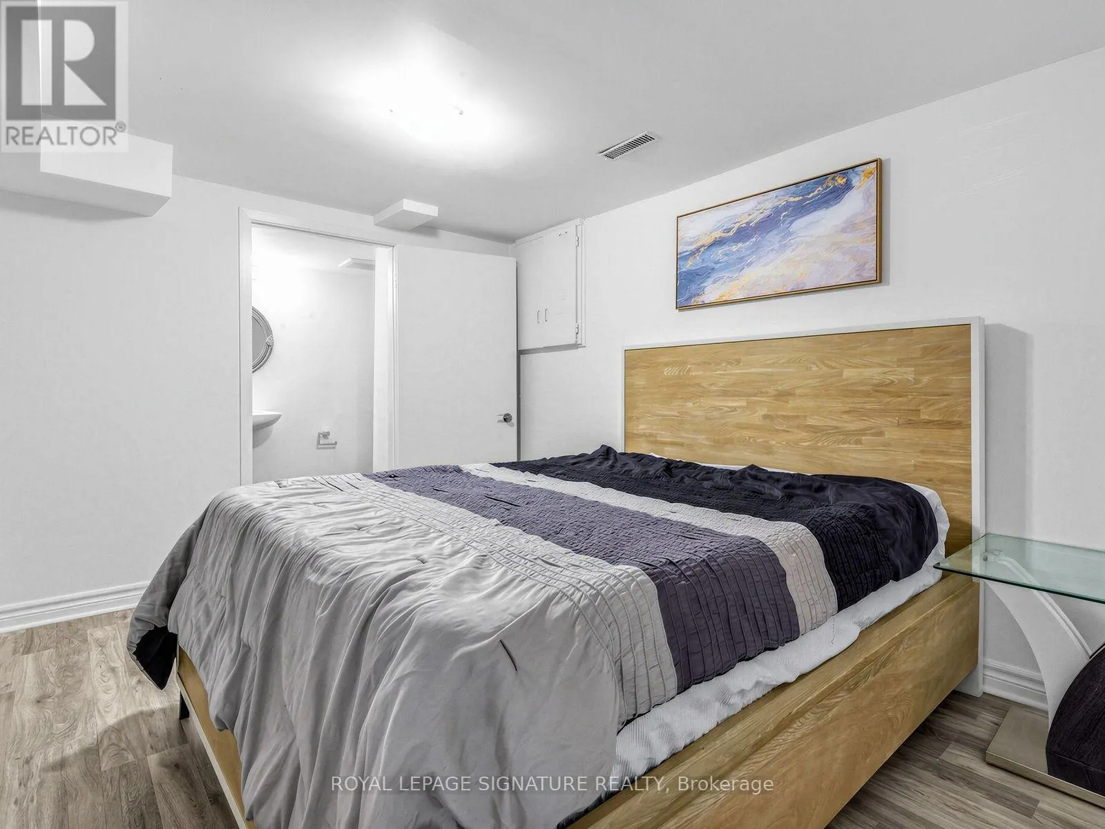 12 STRATHMORE DRIVE