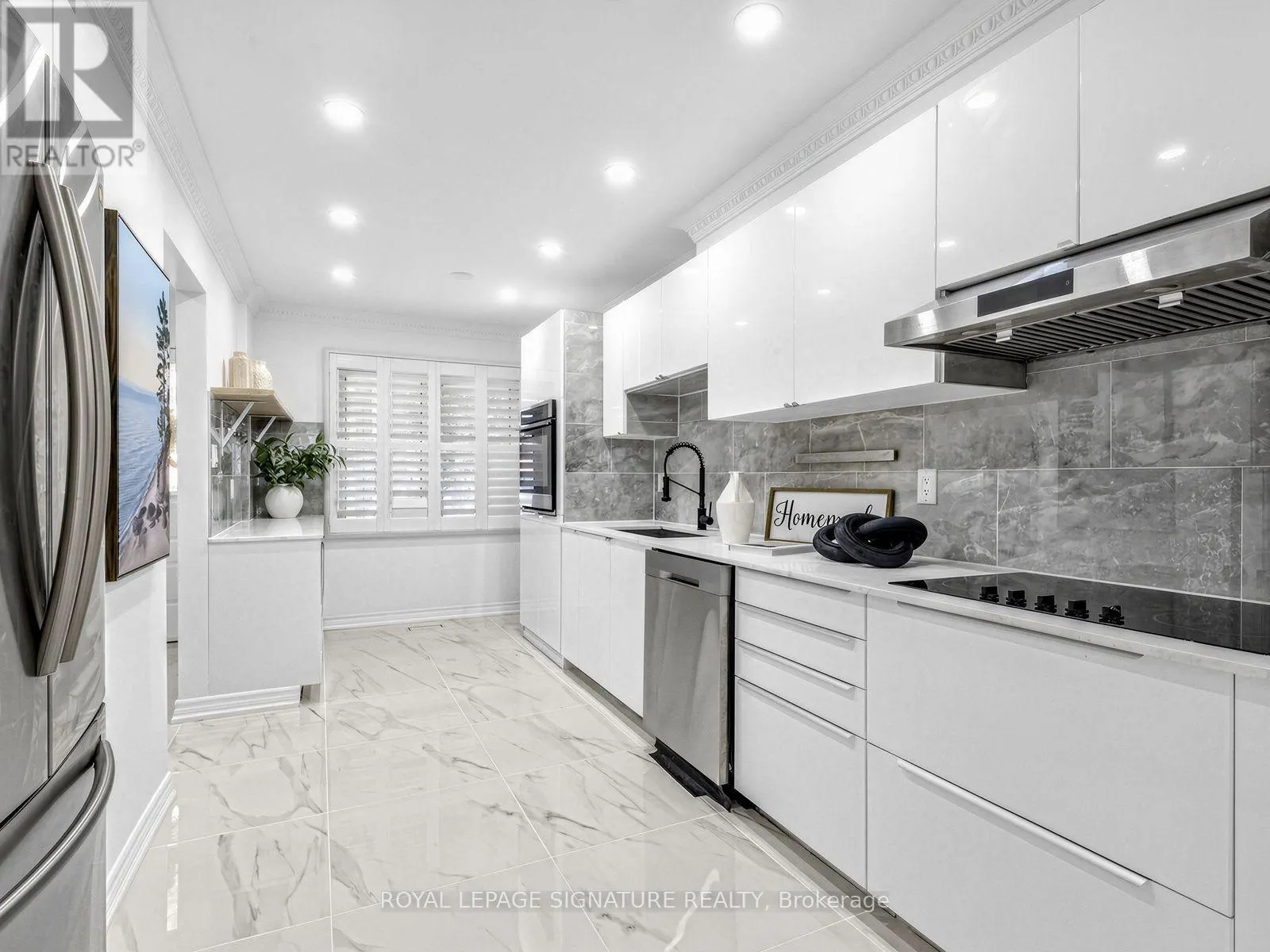 12 STRATHMORE DRIVE