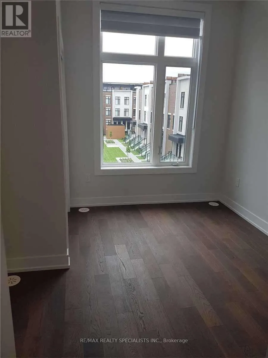 205 - 9560 ISLINGTON AVENUE