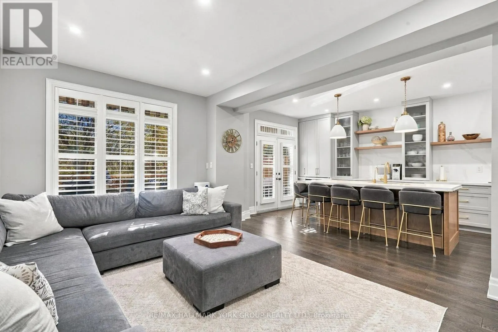 36 - 280 PARADELLE DRIVE