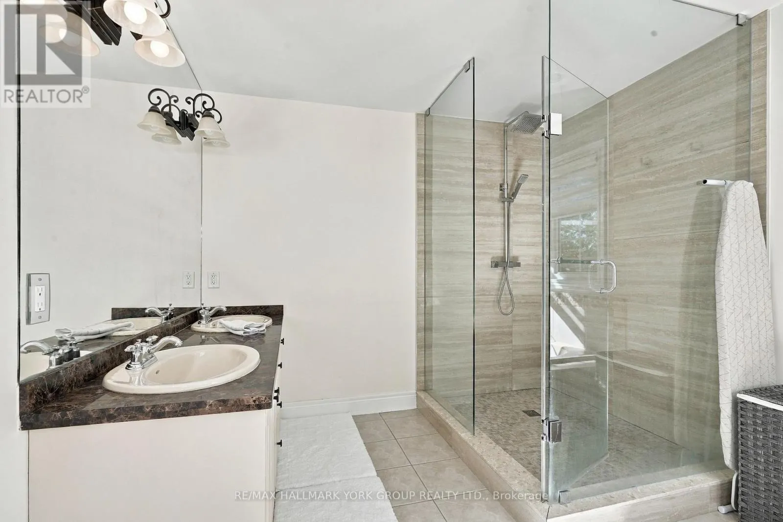 36 - 280 PARADELLE DRIVE