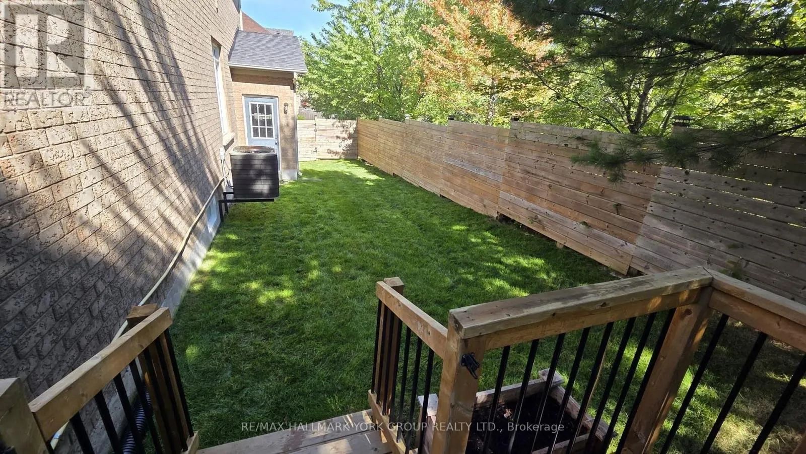 36 - 280 PARADELLE DRIVE