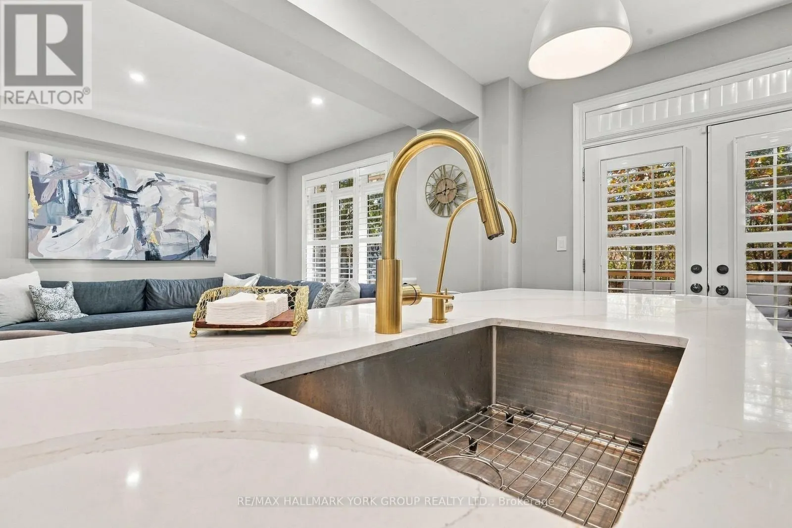 36 - 280 PARADELLE DRIVE