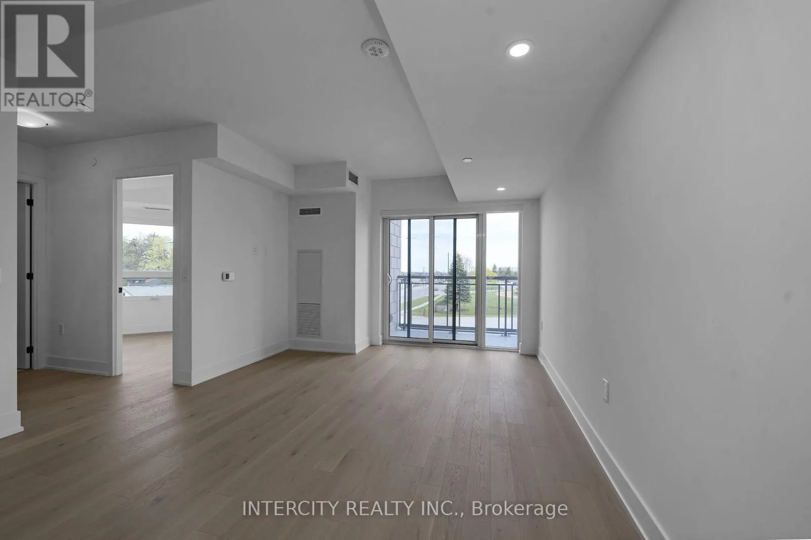 240 - 2075 KING ROAD
