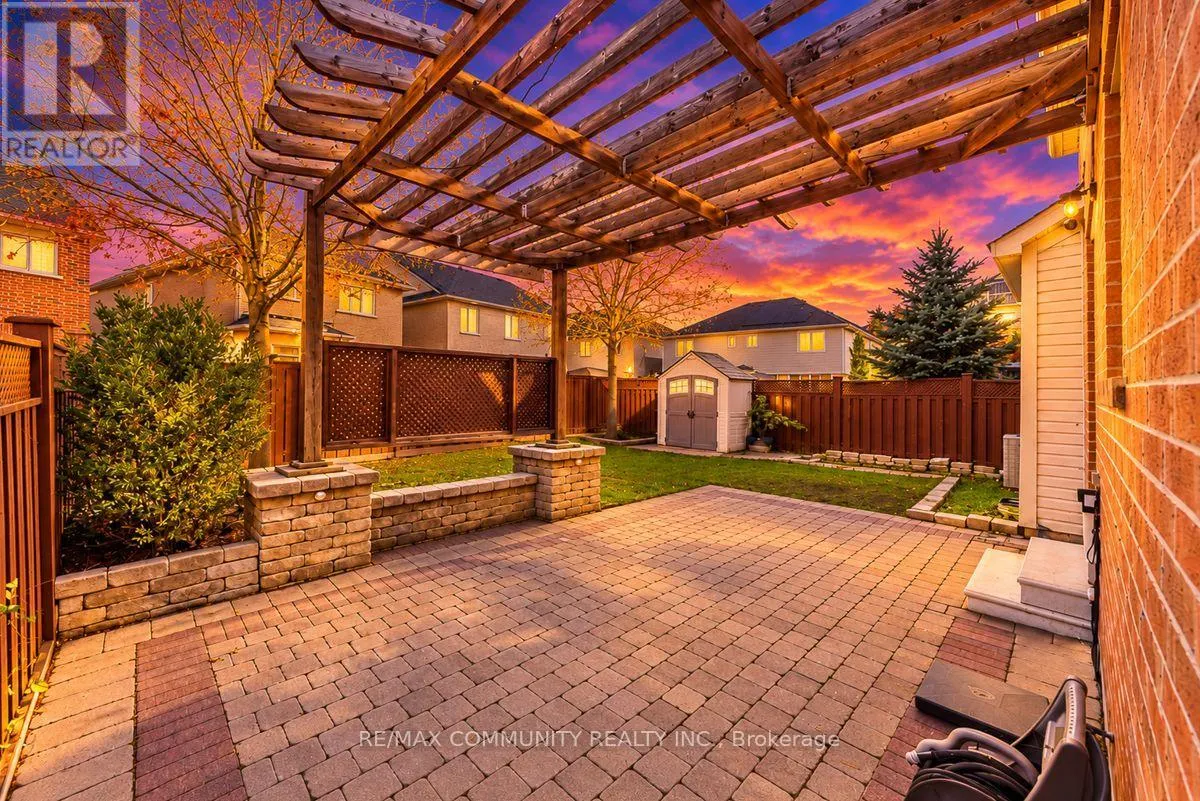 69 KEN LAUSHWAY AVENUE