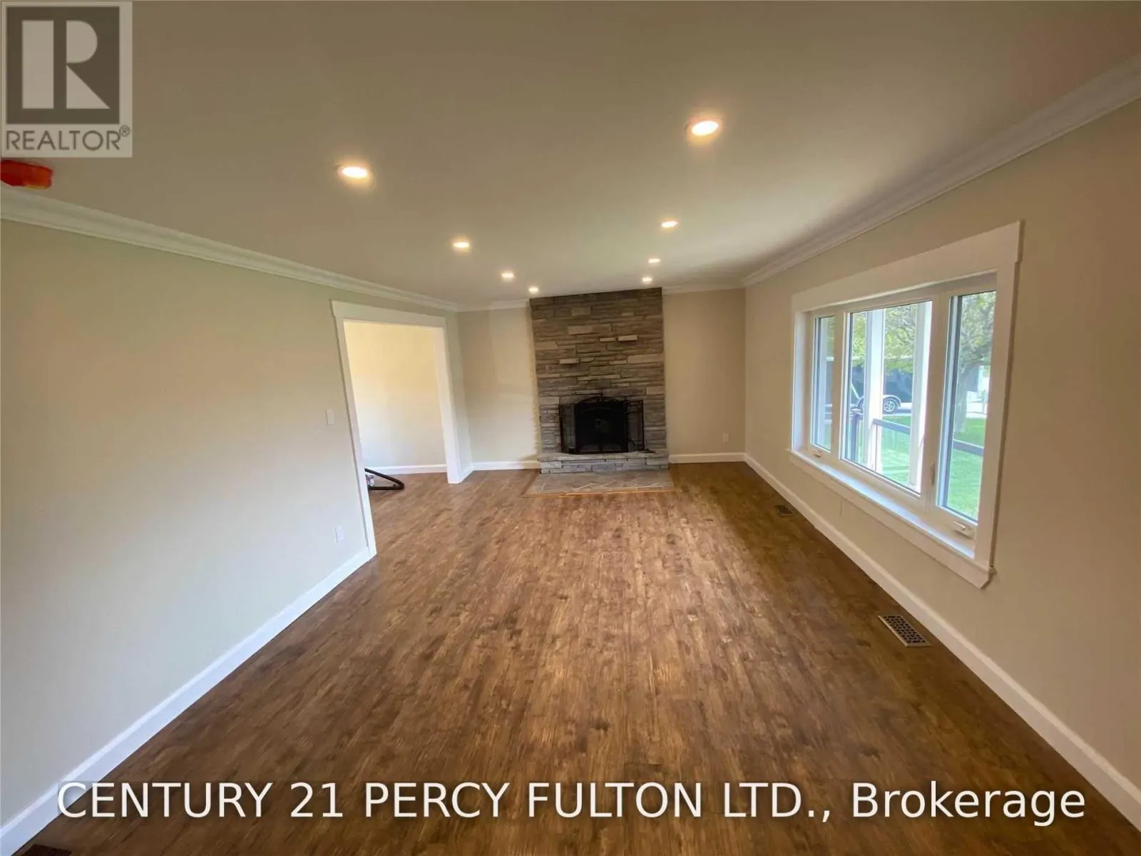 40 MACNAUGHTON DRIVE