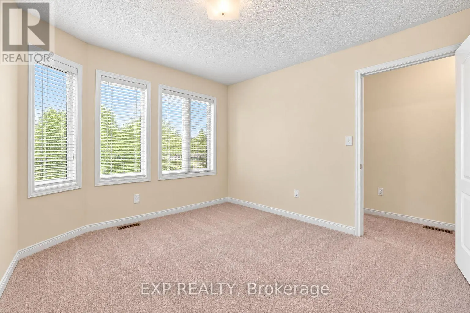 42 KAITLIN DRIVE
