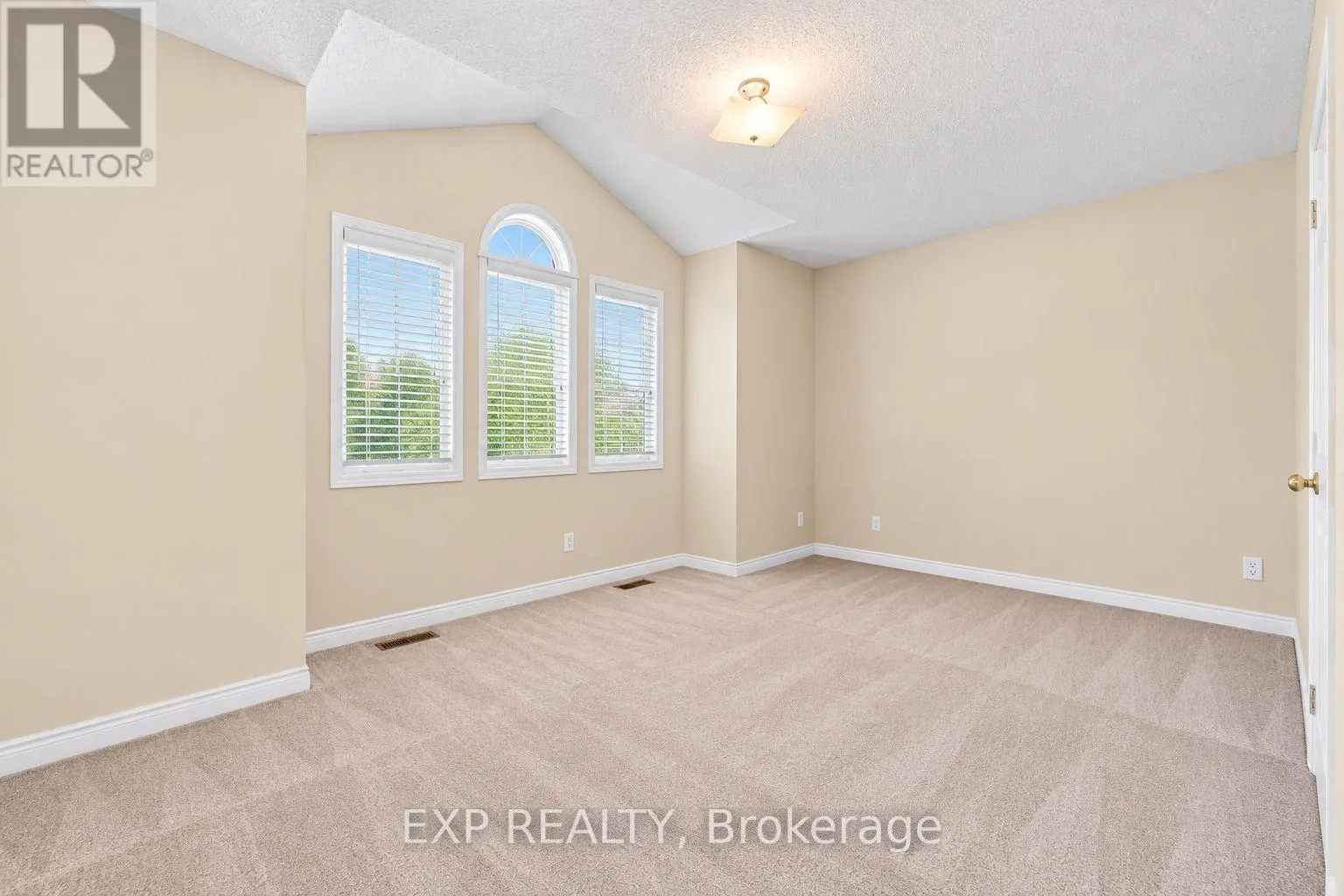 42 KAITLIN DRIVE