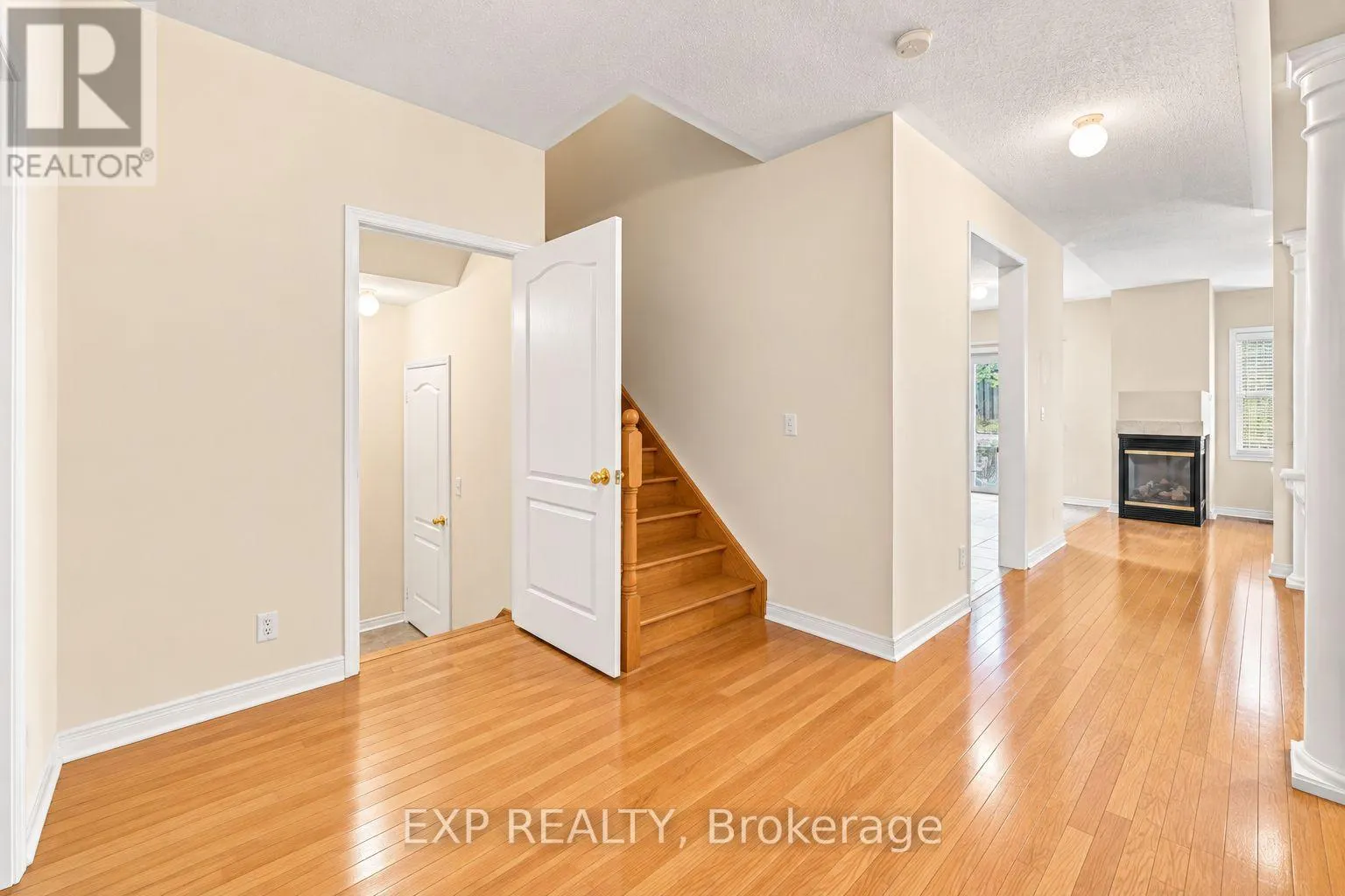 42 KAITLIN DRIVE