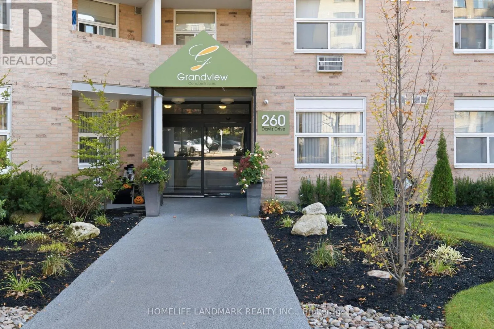 309 - 260 DAVIS DRIVE