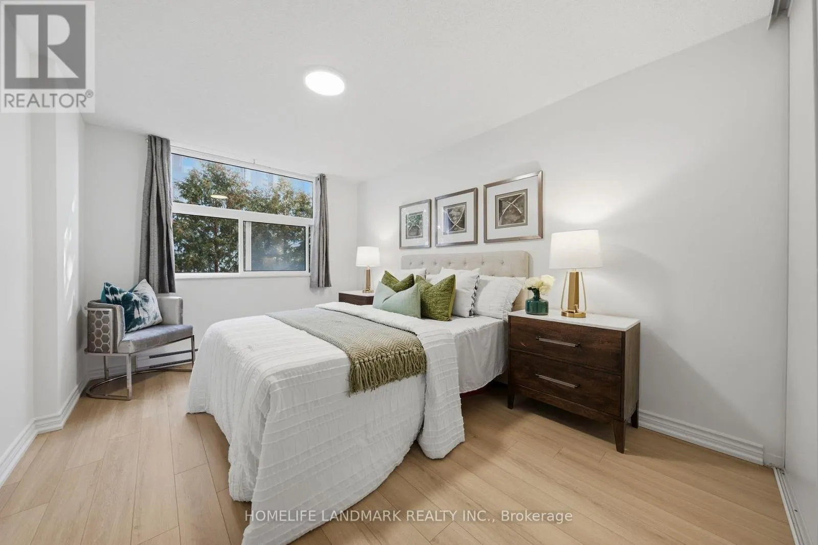 309 - 260 DAVIS DRIVE