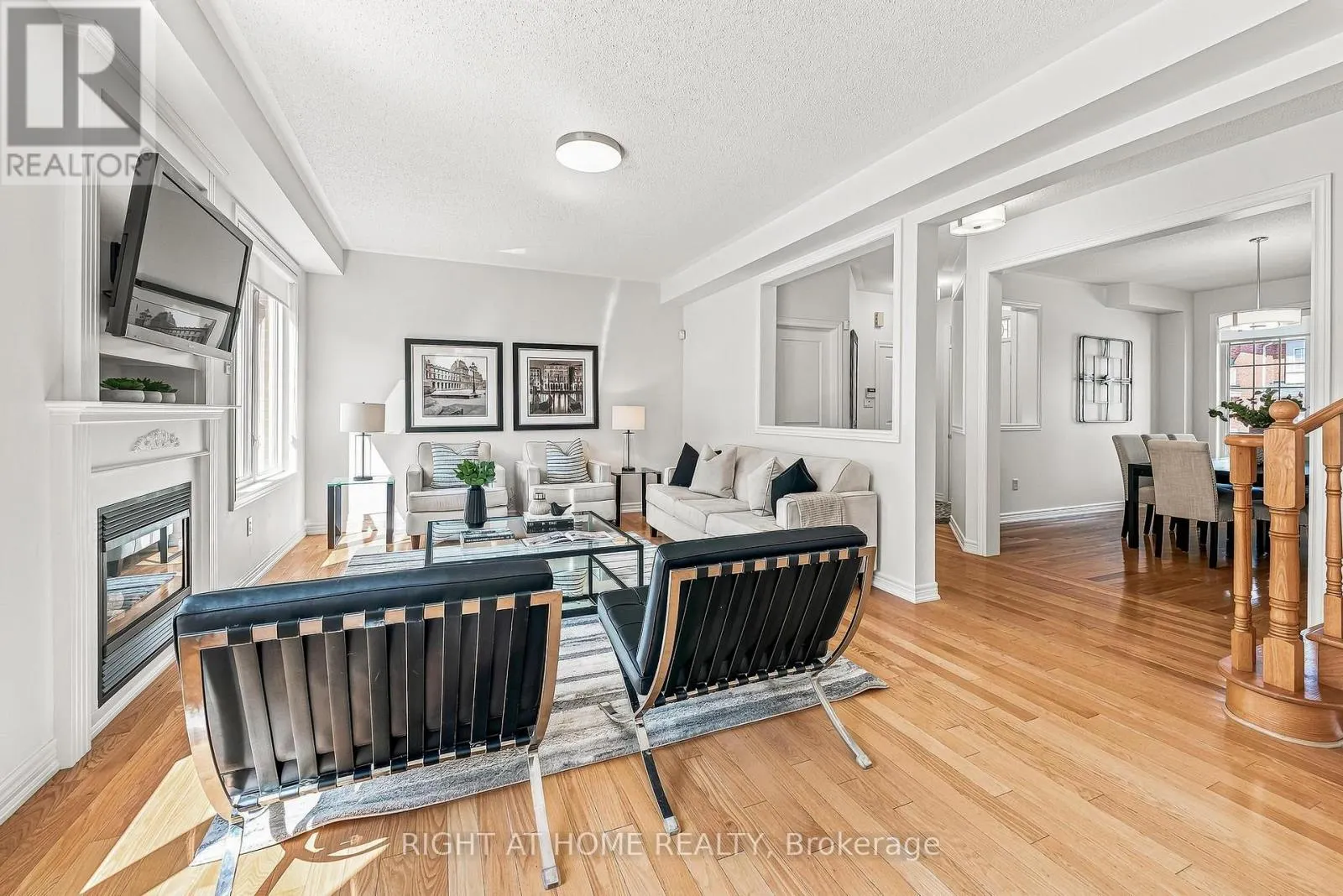 9 GRAND OAK DRIVE