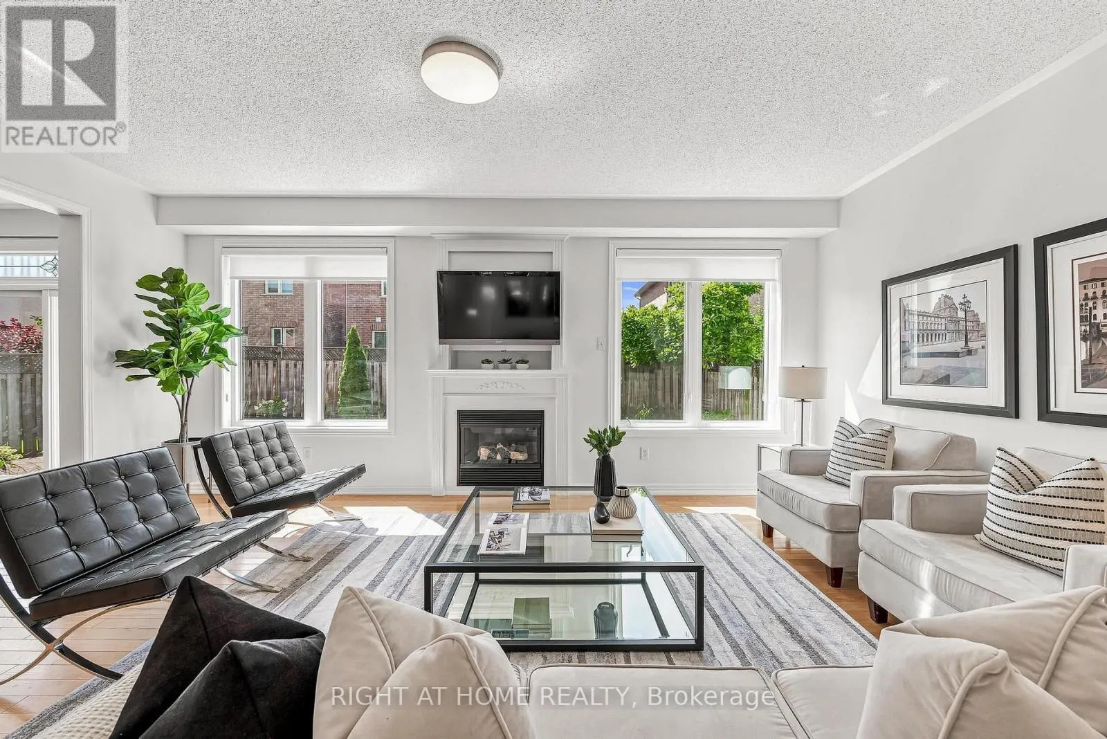 9 GRAND OAK DRIVE