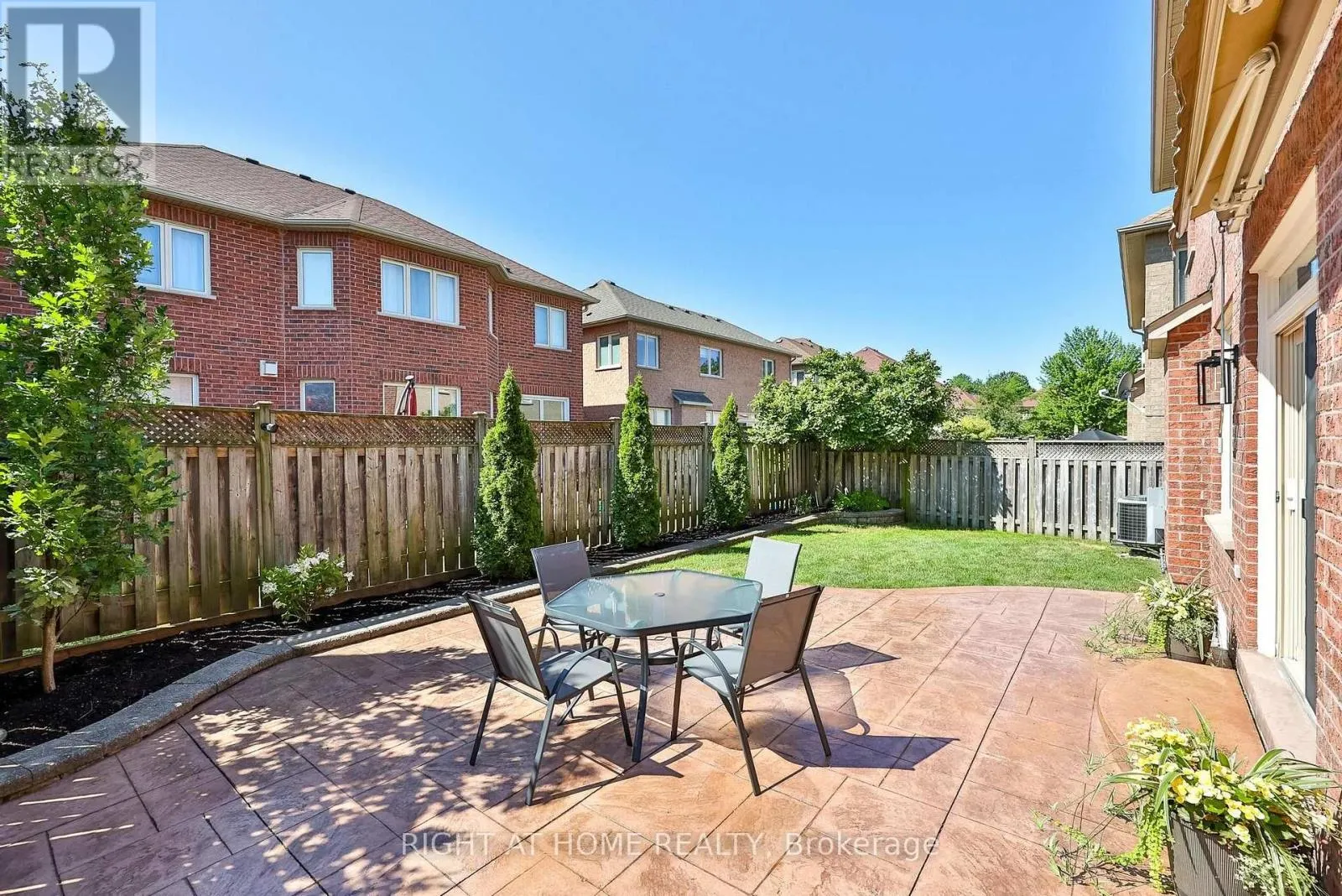 9 GRAND OAK DRIVE