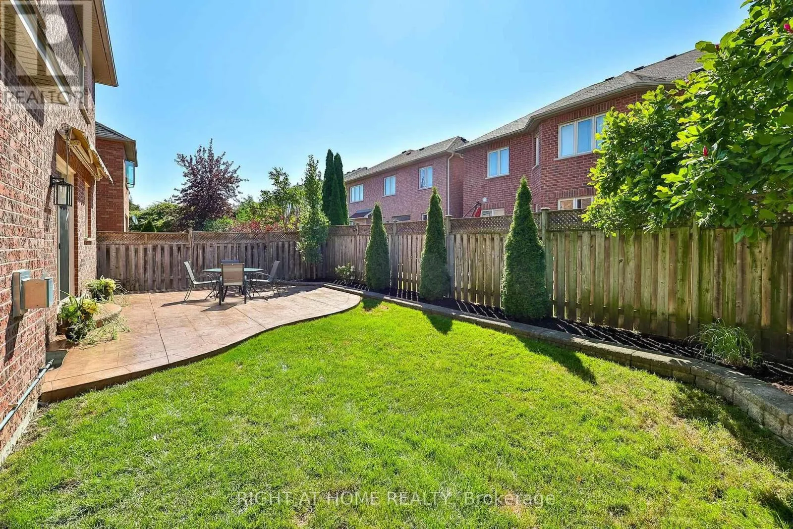 9 GRAND OAK DRIVE