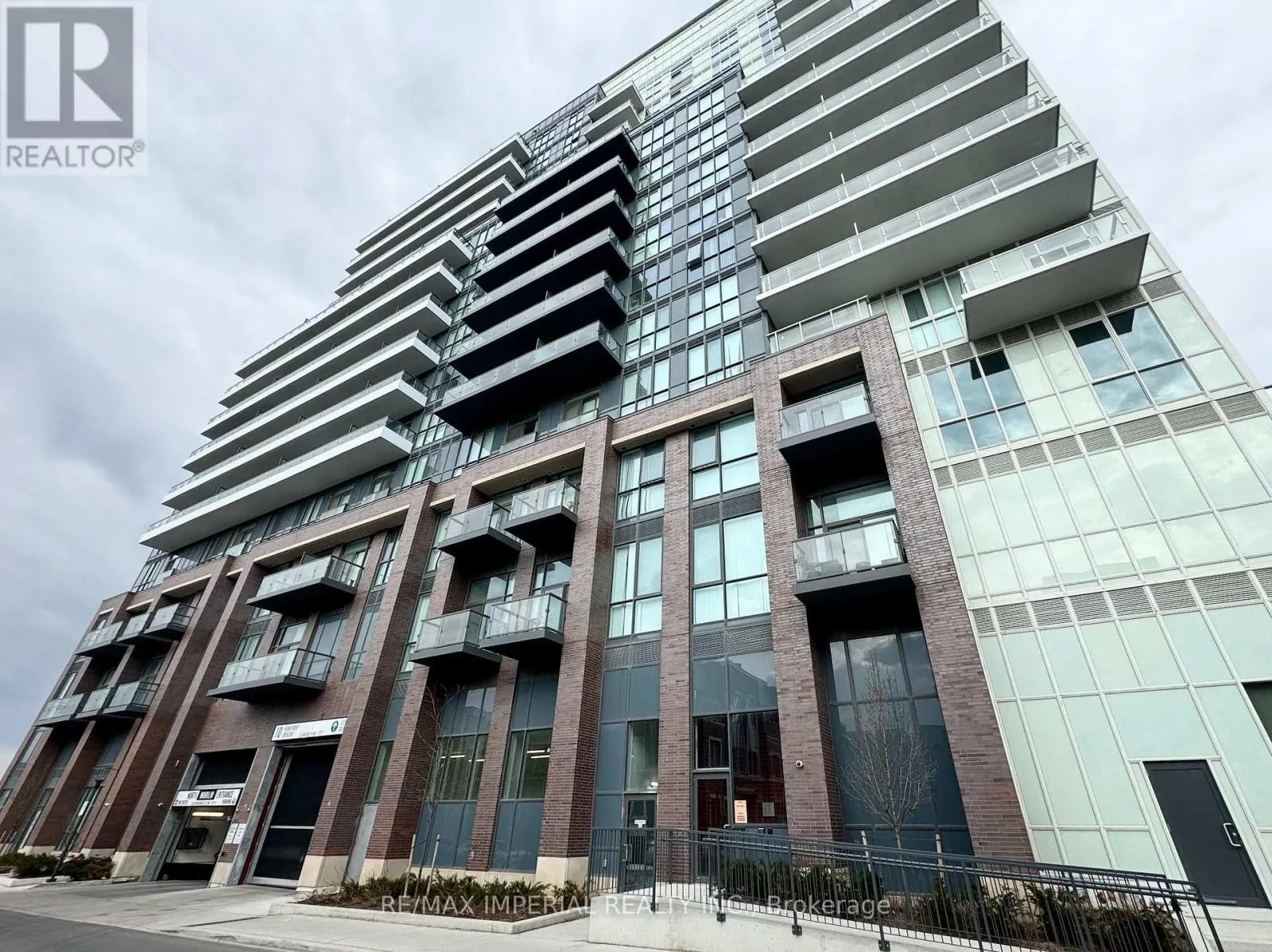 1606 - 10 HONEYCRISP CRESCENT