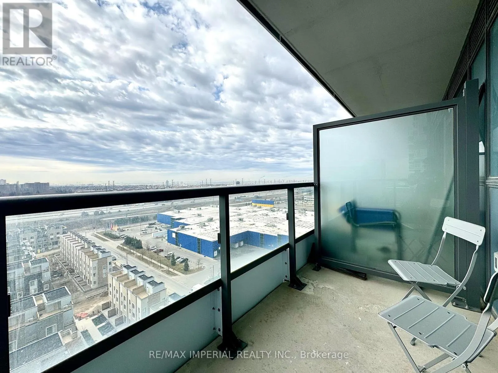 1606 - 10 HONEYCRISP CRESCENT
