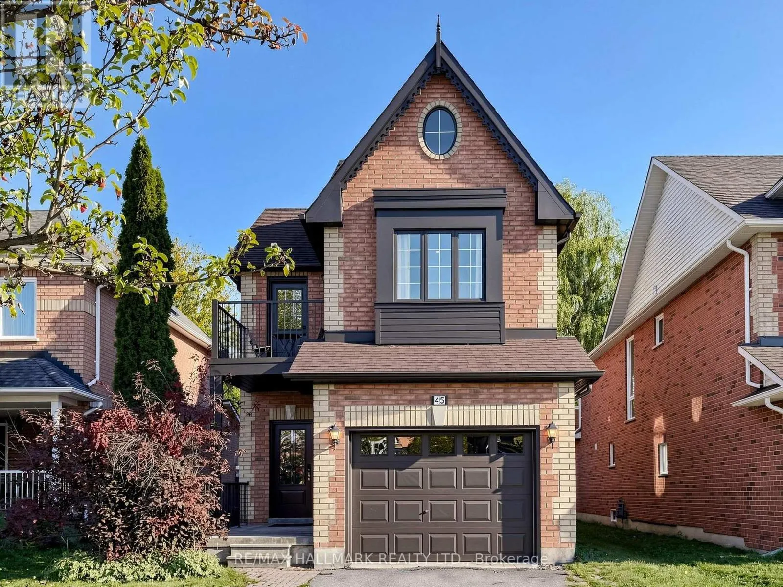45 COLONIAL CRESCENT
