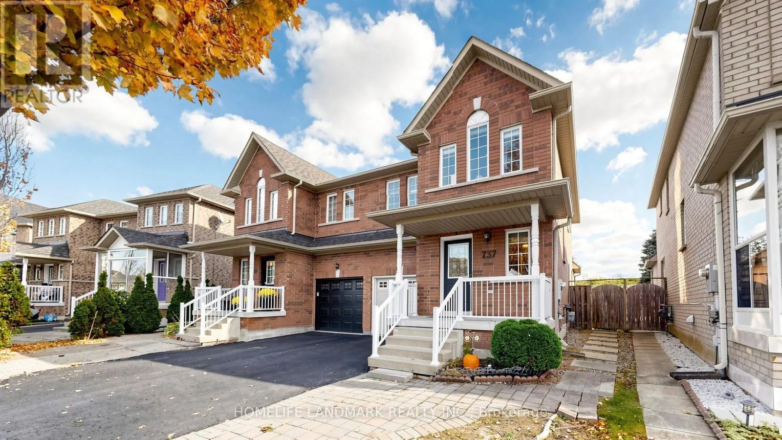 737 CABOTO TRAIL