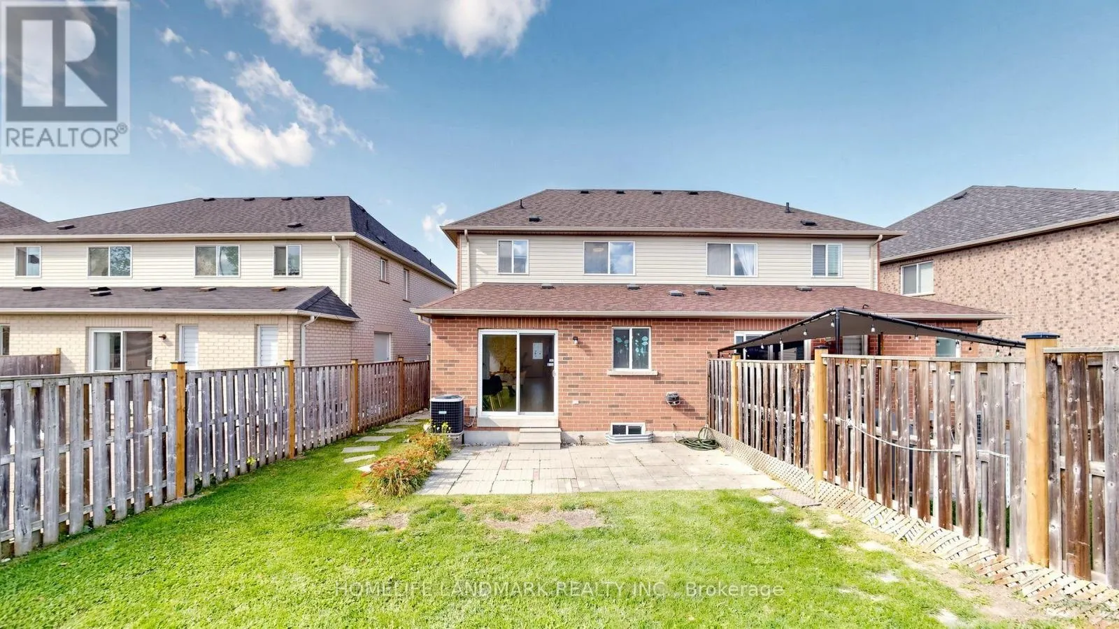 737 CABOTO TRAIL