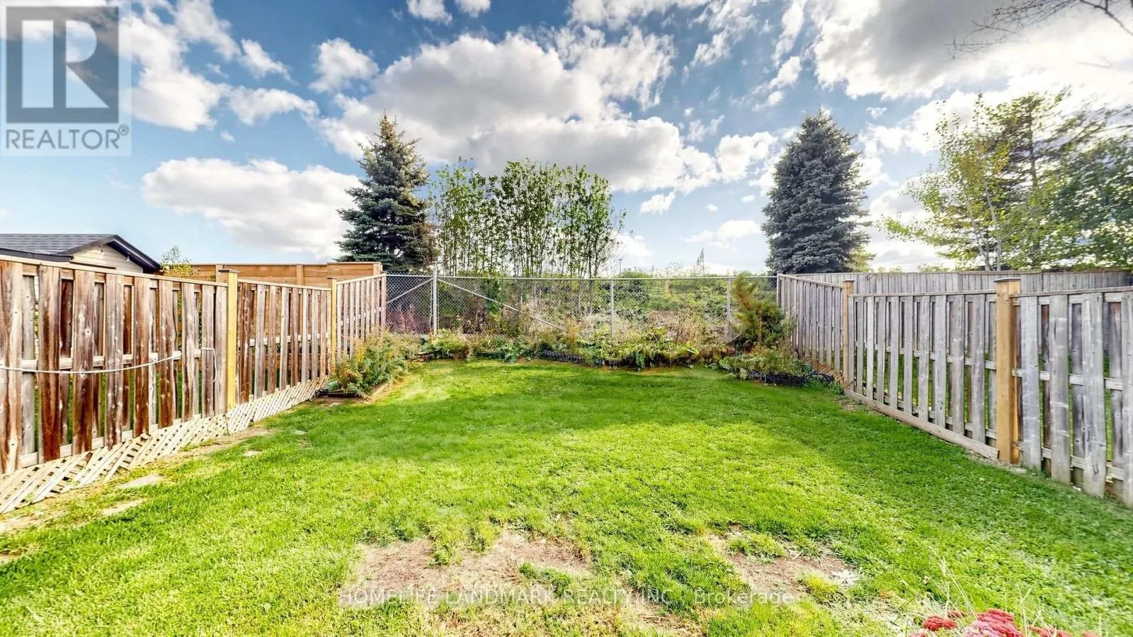 737 CABOTO TRAIL