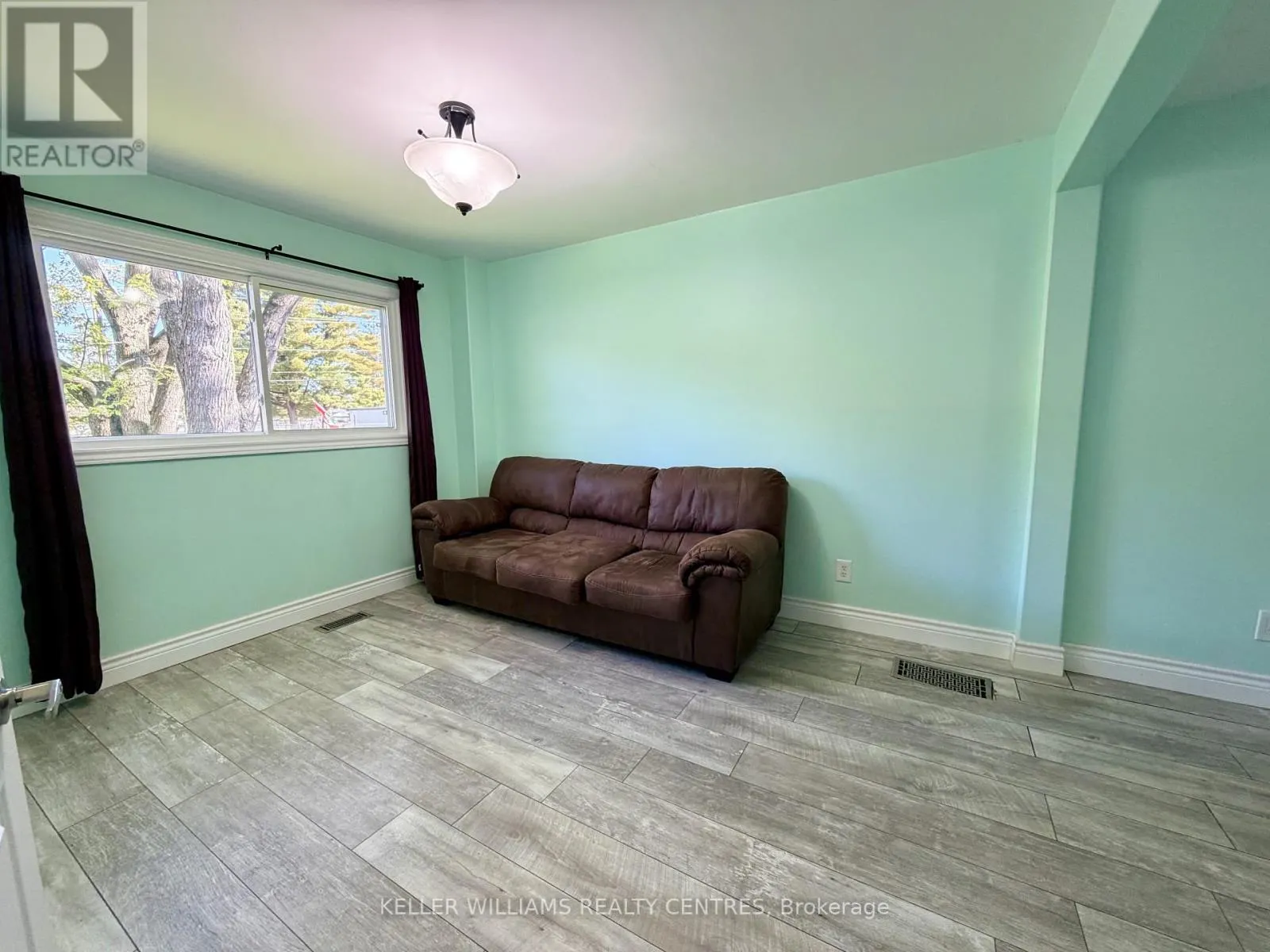 18 BUSHEY AVENUE