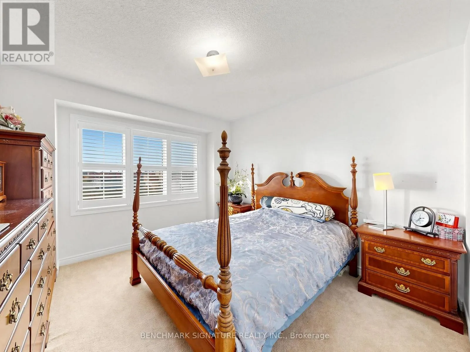 63 YAKEFARM BOULEVARD