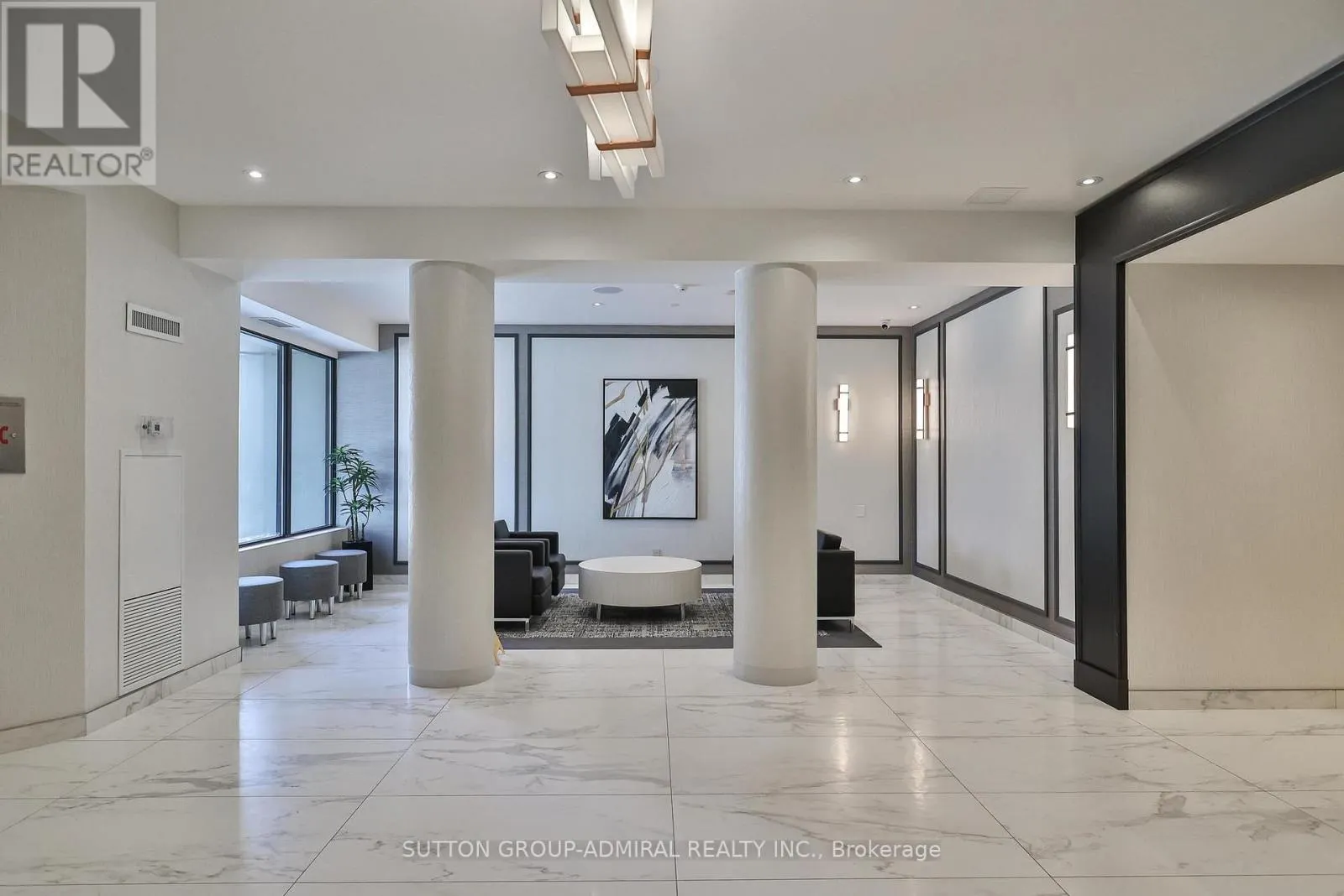 1209 - 7460 BATHURST STREET