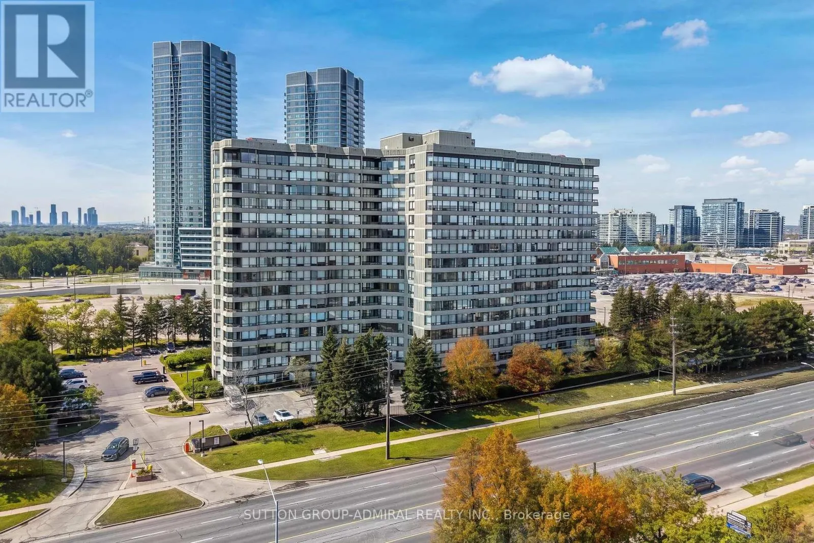 1209 - 7460 BATHURST STREET