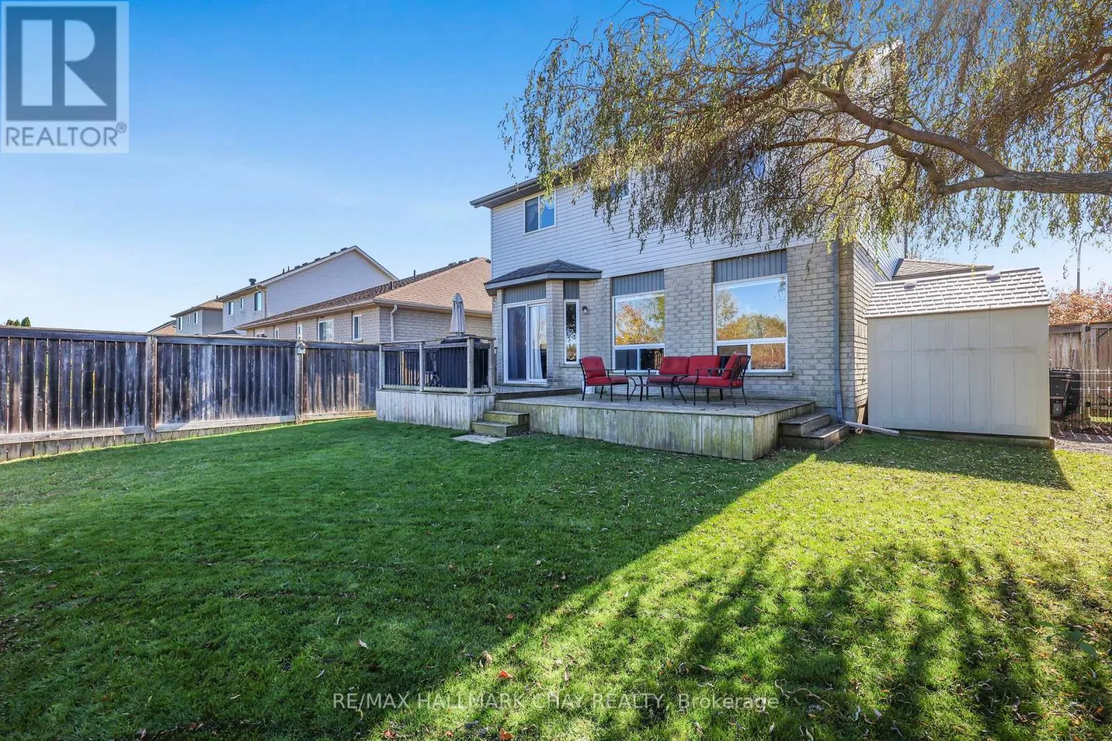 2 SHEPHARD AVENUE