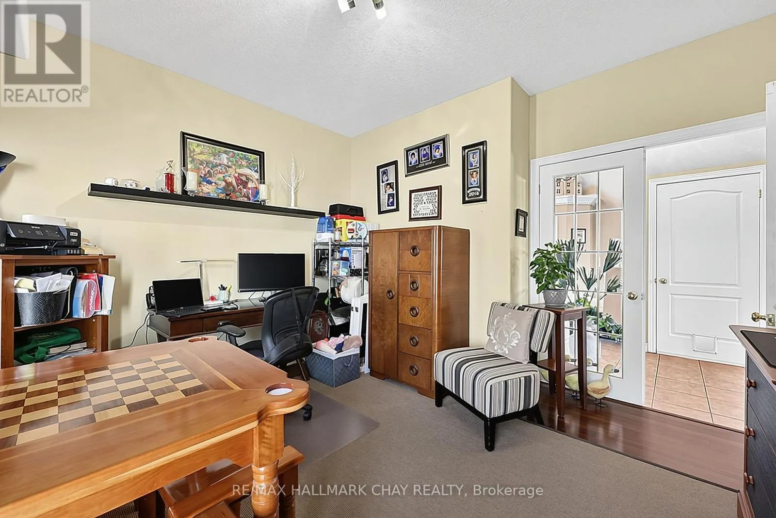 2 SHEPHARD AVENUE