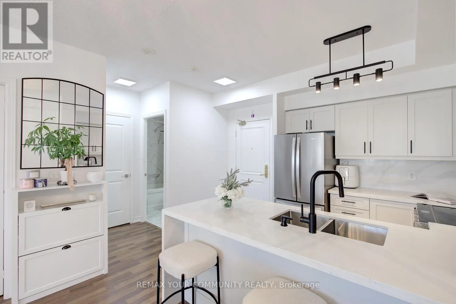 1502 - 9225 JANE STREET