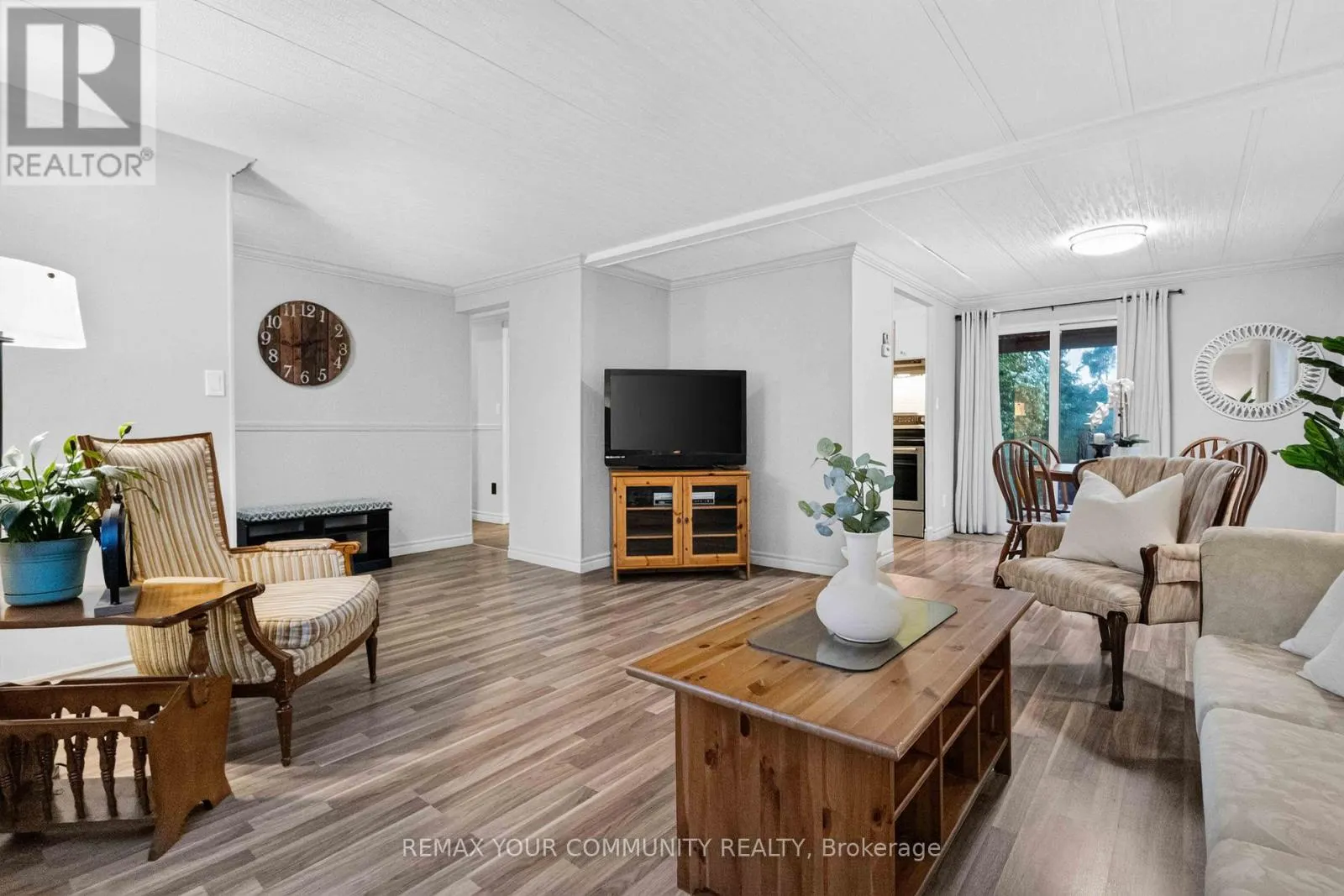 165 ROXANNA DRIVE