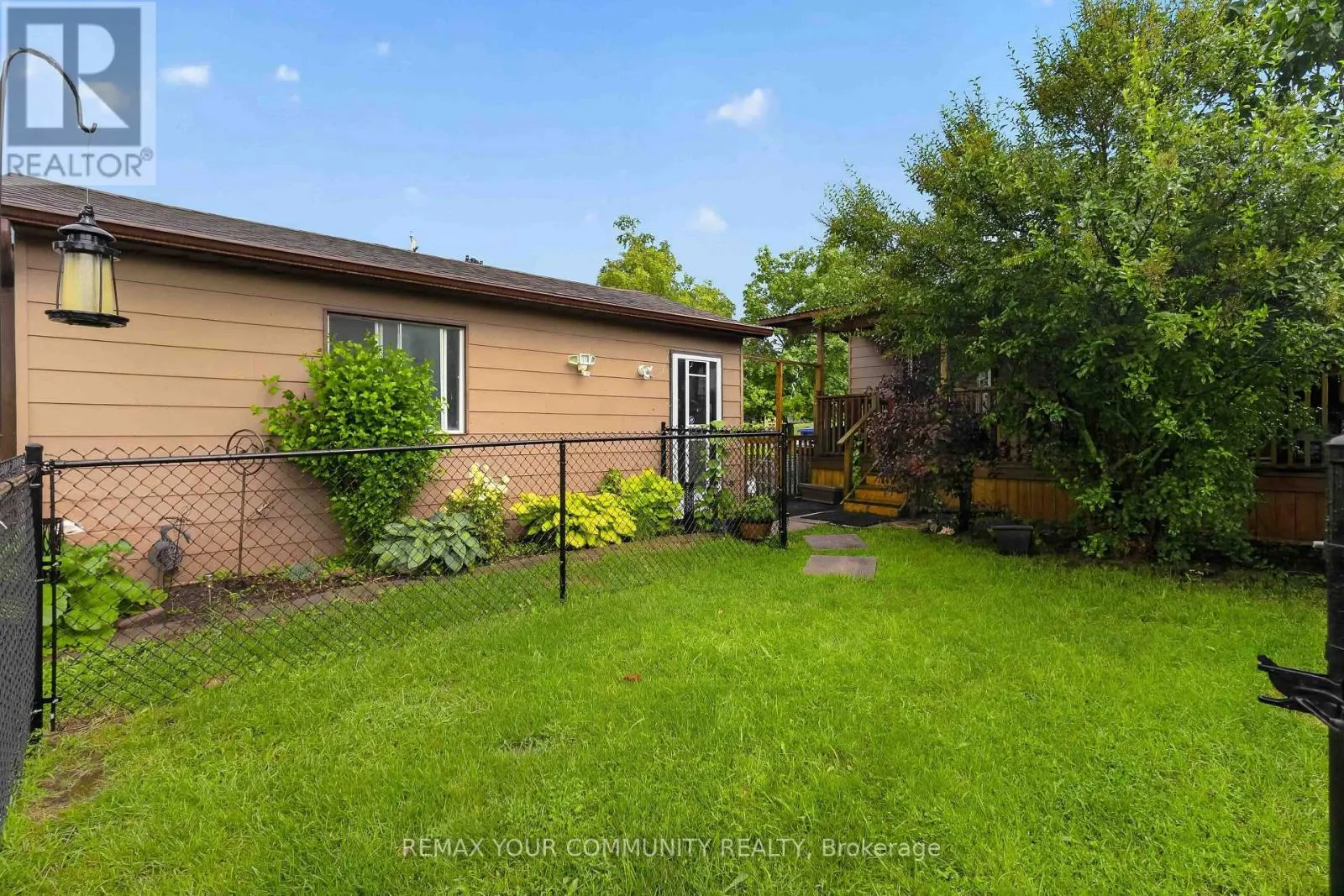 165 ROXANNA DRIVE
