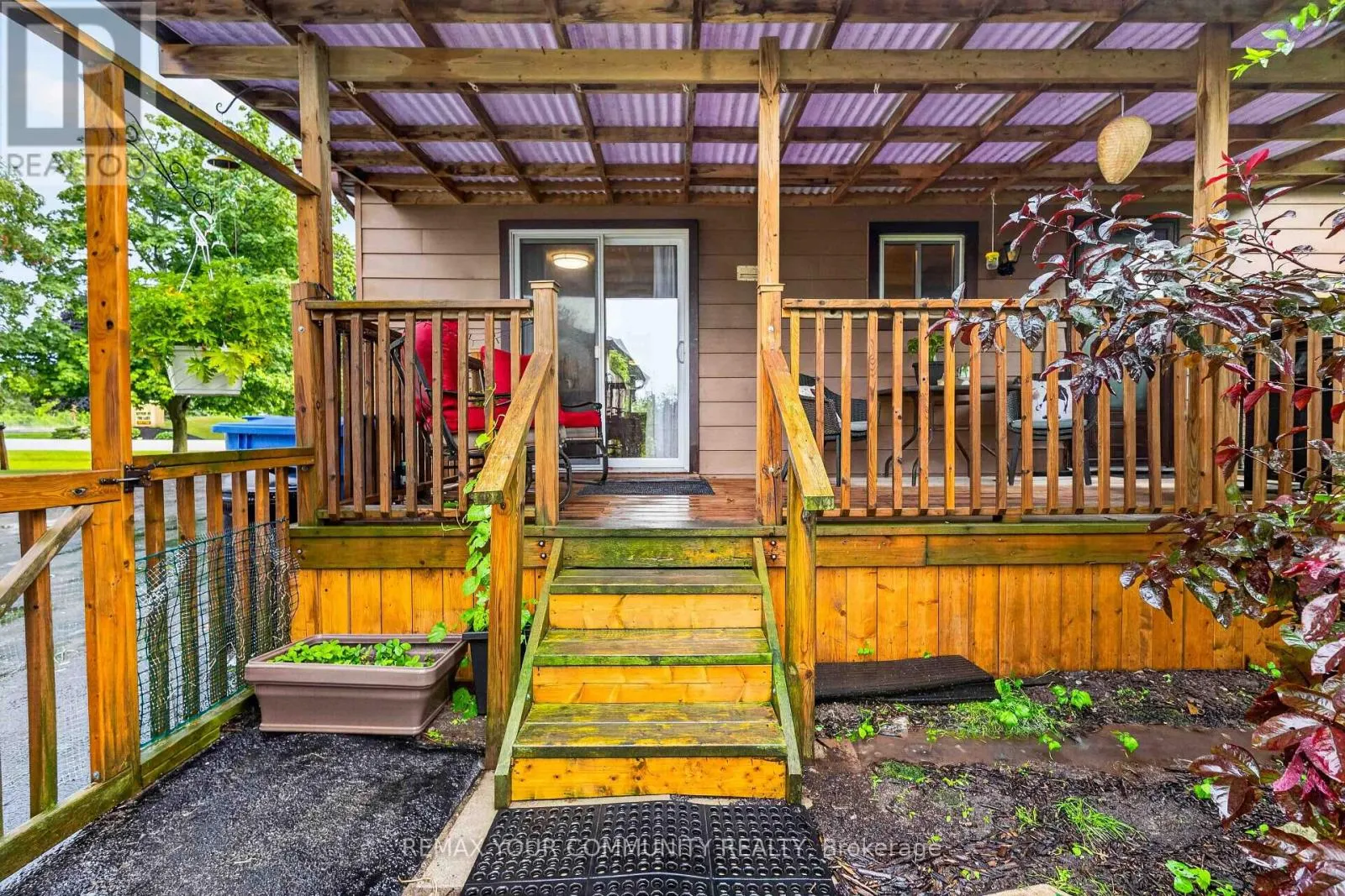 165 ROXANNA DRIVE