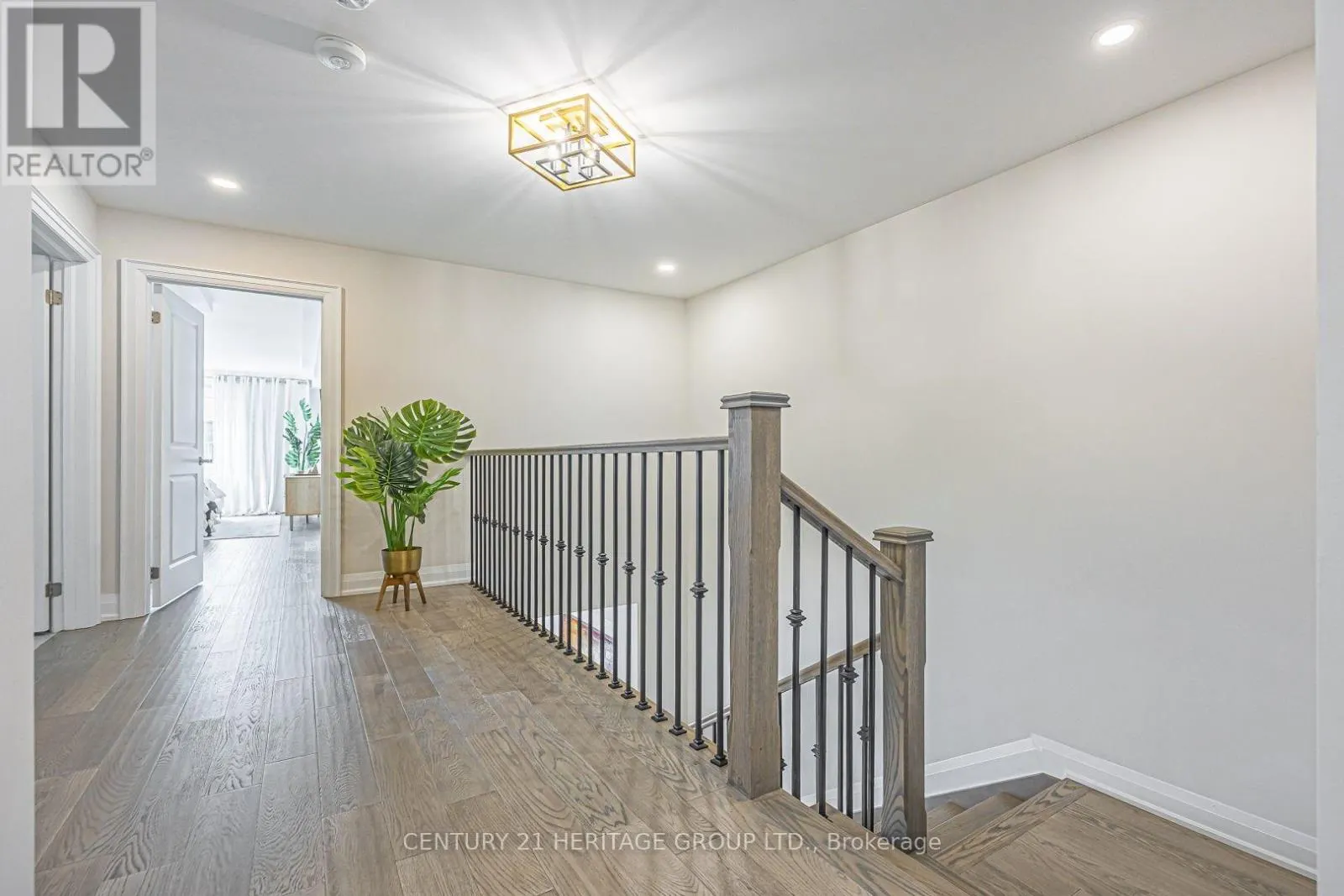 27 LOWTHER AVENUE