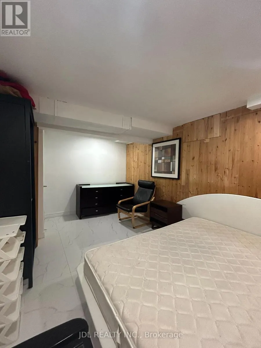 RENOVATED BEDROOM BSMT - 110 ROBINSON ST STREET