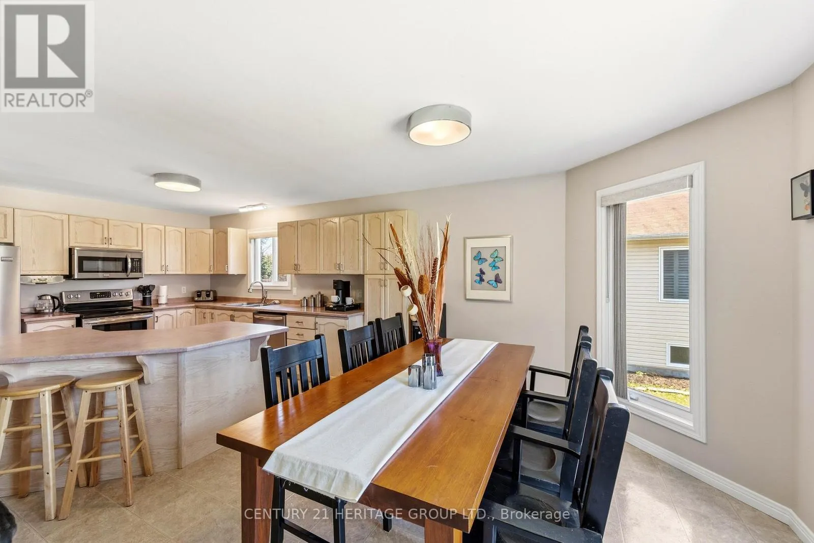 27 CREEK DRIVE