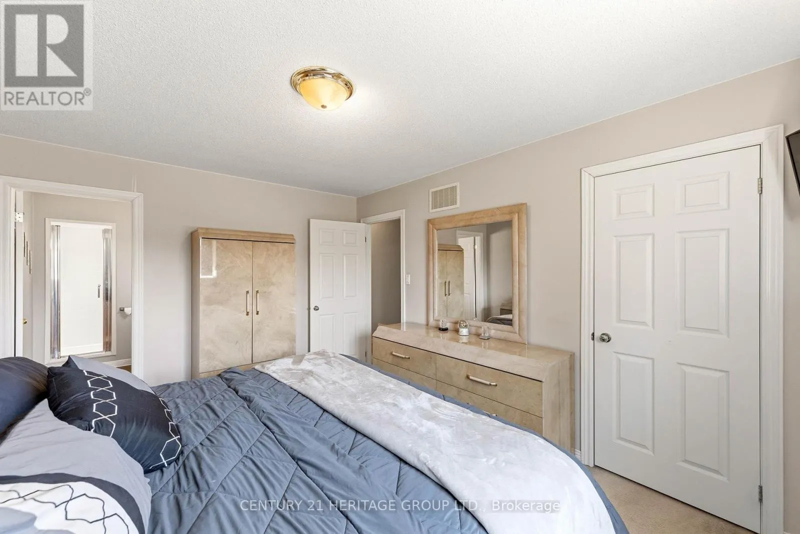 27 CREEK DRIVE
