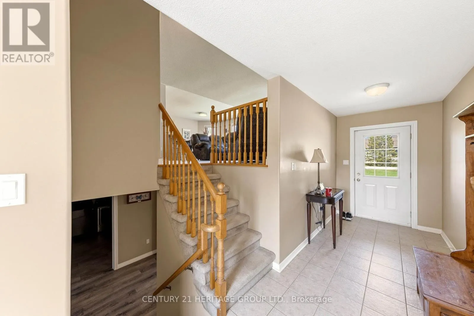 27 CREEK DRIVE