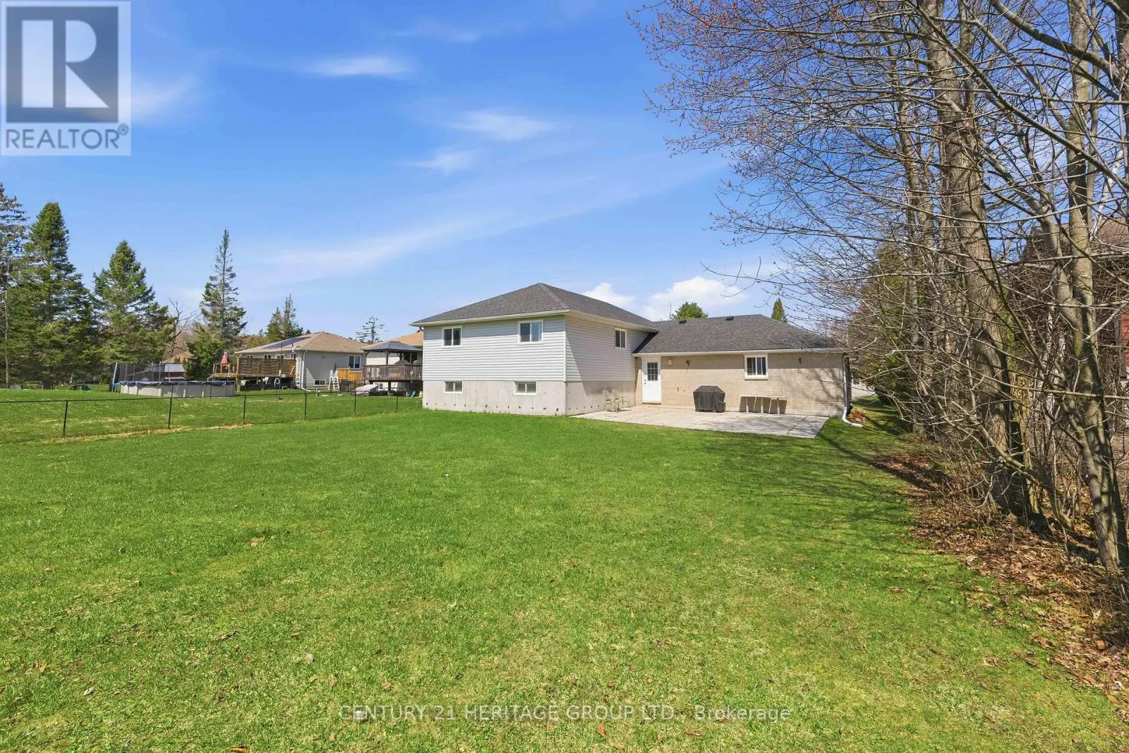 27 CREEK DRIVE