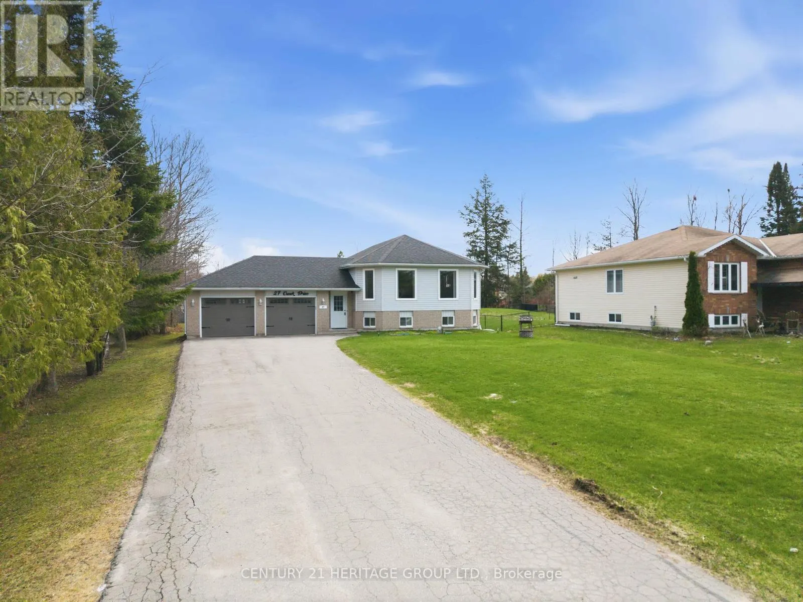27 CREEK DRIVE