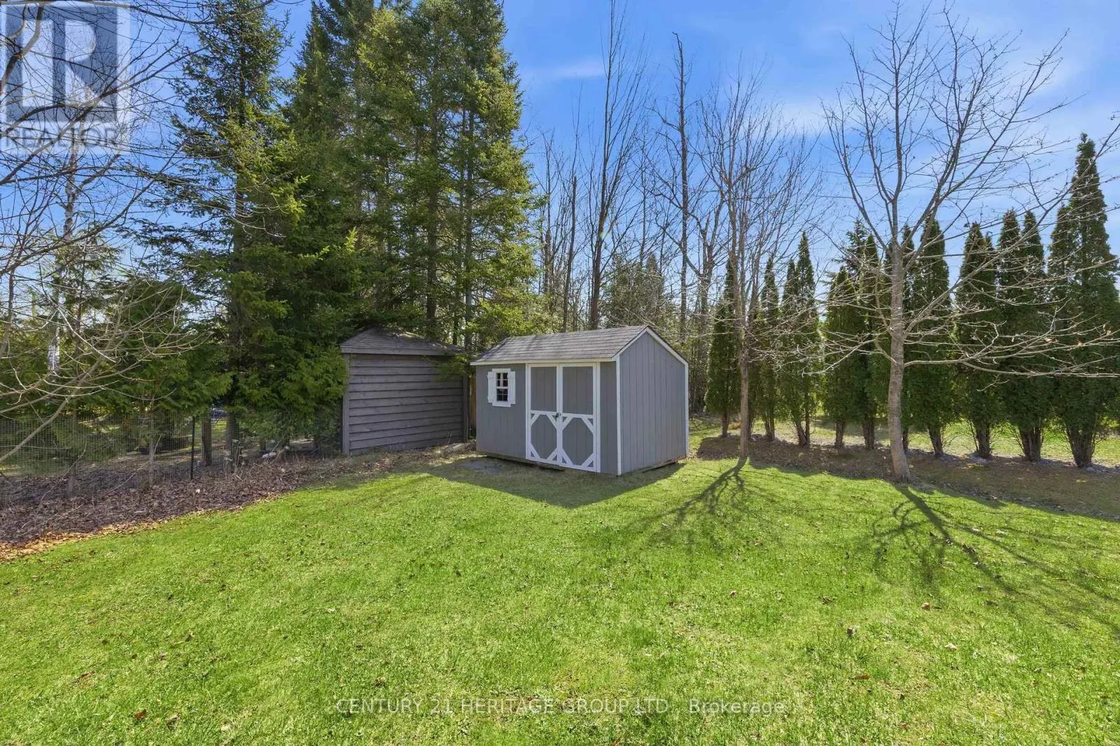 27 CREEK DRIVE