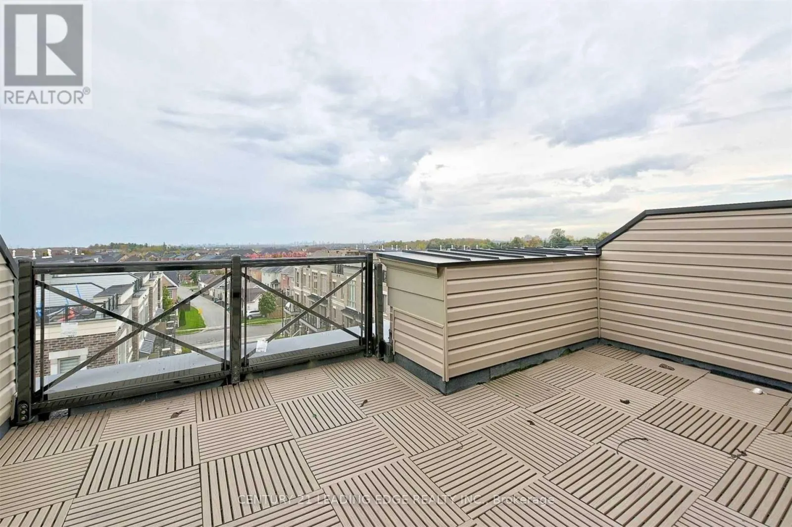 708 - 60 DUNSHEATH WAY