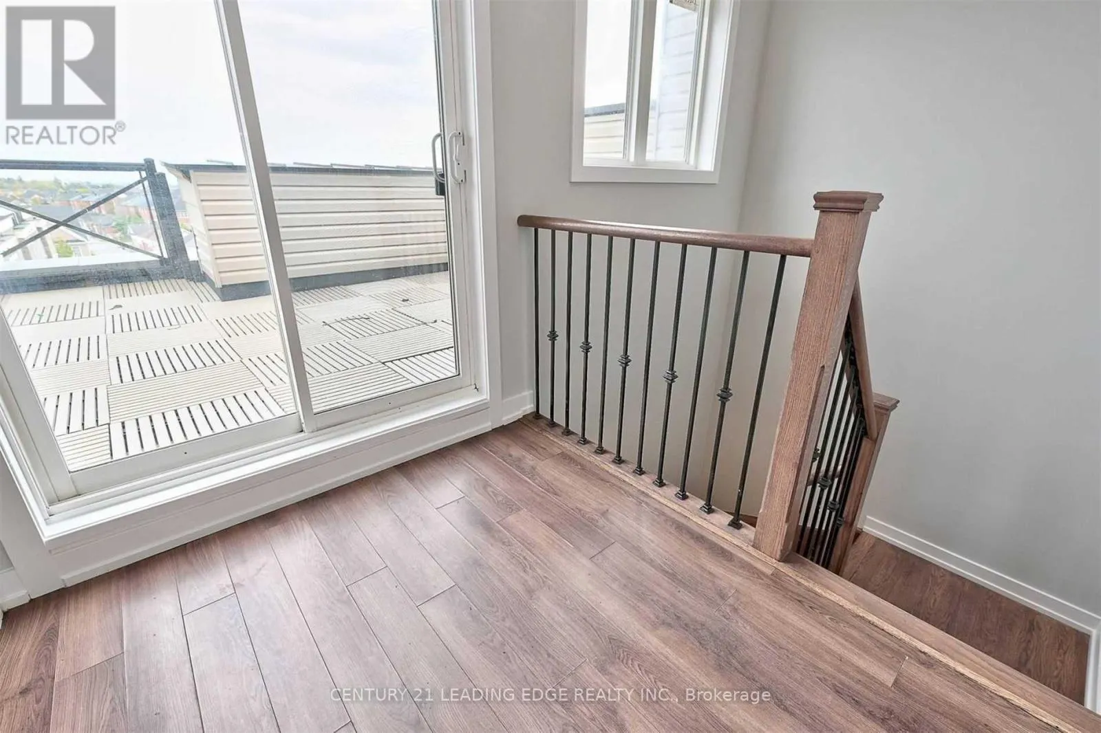 708 - 60 DUNSHEATH WAY