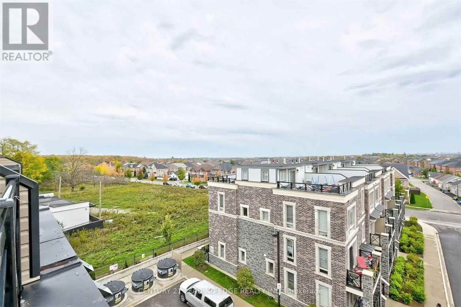 708 - 60 DUNSHEATH WAY