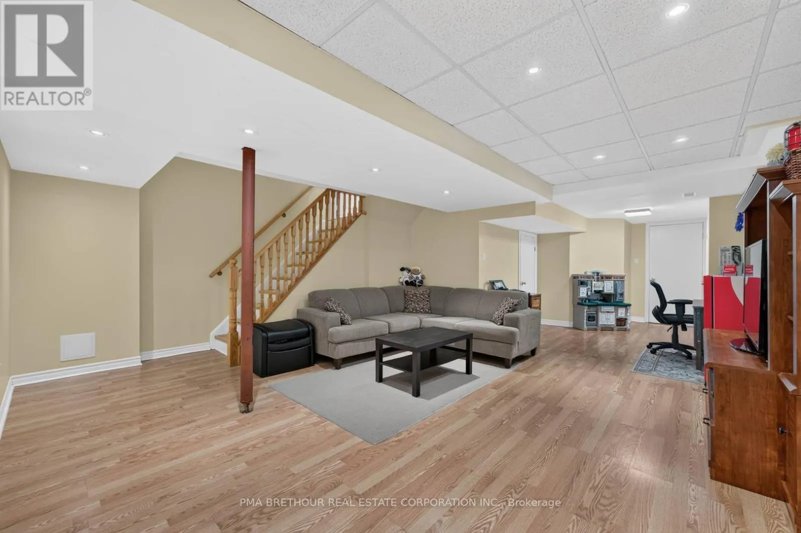 70 CASTILLIAN DRIVE