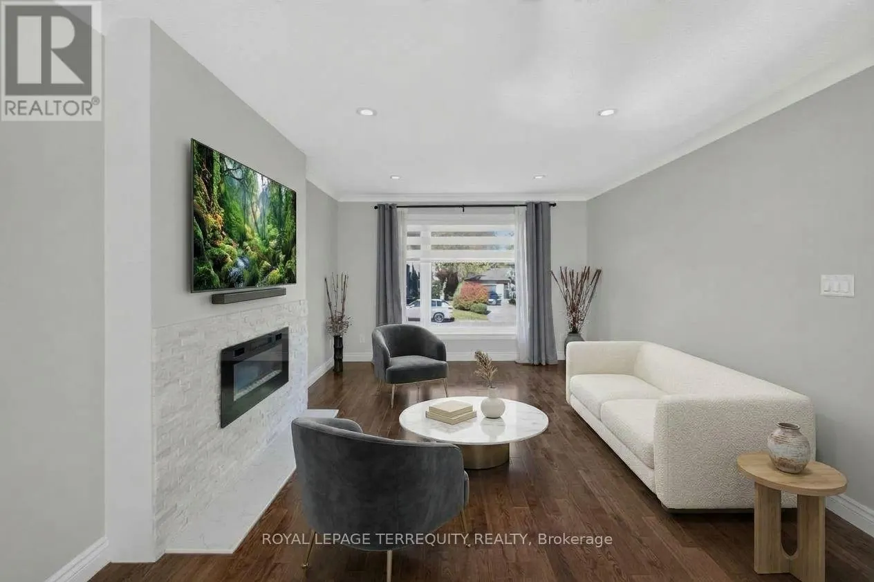 9 BRIGHTBAY CRESCENT