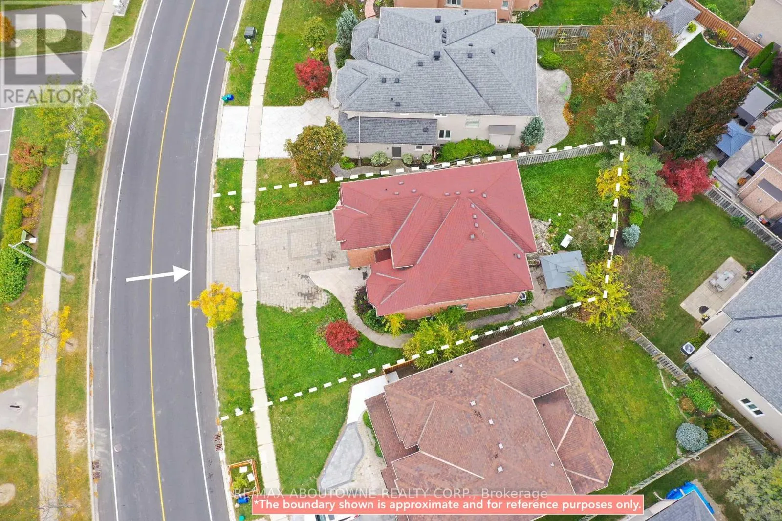 99 BOXWOOD CRESCENT